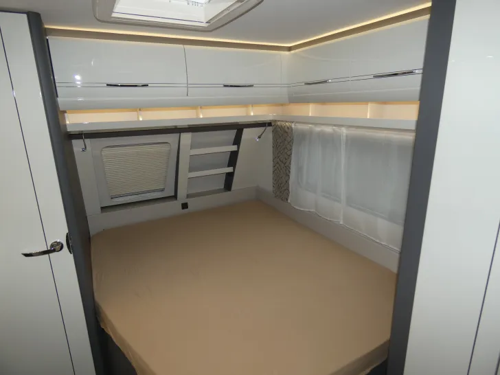 Fahrzeugbild Hobby Excellent 560 CFe - viel SA, Zustand neuwertig - #20