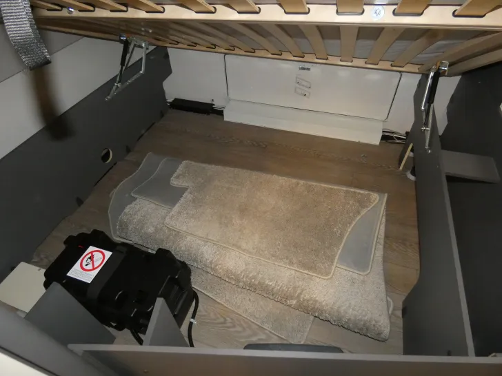 Fahrzeugbild Hobby Excellent 560 CFe - viel SA, Zustand neuwertig - #23