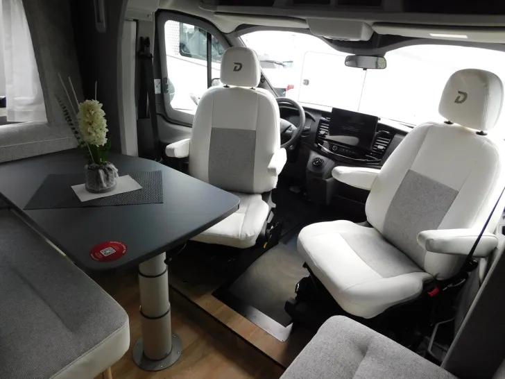 Fahrzeugbild Dethleffs Just Go T 7055 EB Automatik, Hubbett, isofix #6