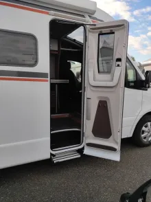 Fahrzeugbild Weinsberg CaraCompact 640 MEG EDITION [PEPPER] #8