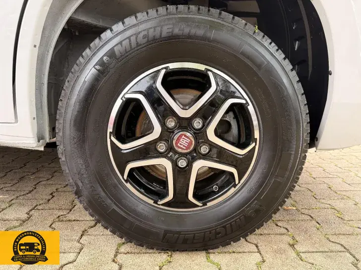 Fahrzeugbild Carado T 449 #Hubstützanlage #8