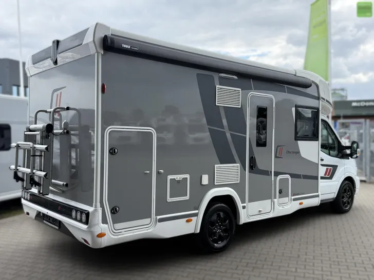 Fahrzeugbild Challenger Teilintegriert Etape Edition 270 Hyd. Hubstützen #4