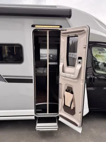 Fahrzeugbild Knaus L!VE WAVE 650 MEG Black Selection TV-Paket -3er Thule Lift #8