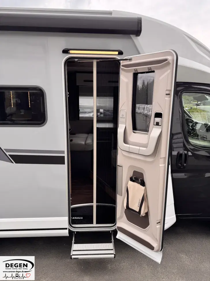 Fahrzeugbild Knaus L!VE WAVE 650 MEG Black Selection TV-Paket -3er Thule Lift #8