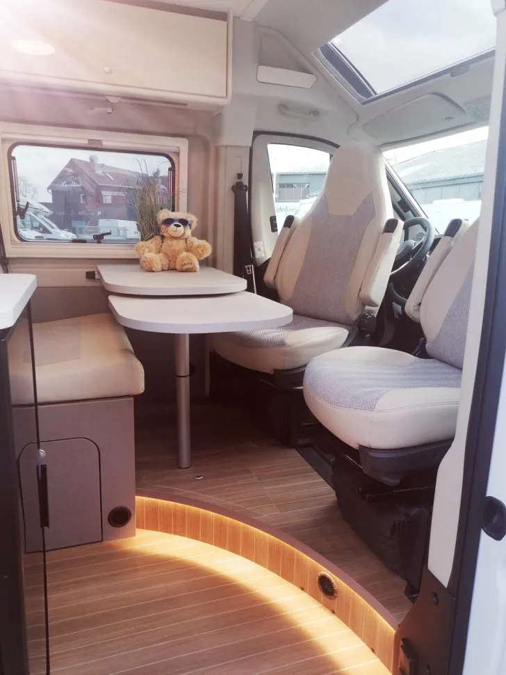 Fahrzeugbild Etrusco Camper Van 600 DB Plus #8