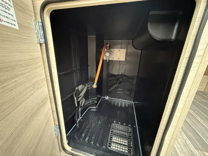 Fahrzeugbild Forster Livin Up Pro FV 636 EB Vibe Automatik - Markise #17