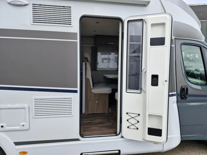Fahrzeugbild Carado T 447 +pro+ Paket*TV Paket*Hubbett* #10