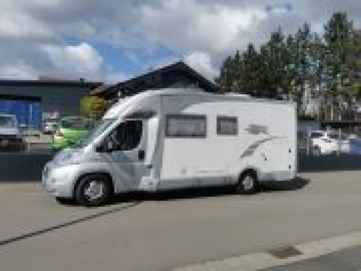 Grundriss Tag Laika Kreos 5010 “Das Fahrzeug befi