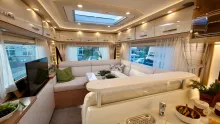 Fahrzeugbild Phoenix 8300 QRSLX  Sonderbau . große Garage Hecksitzgr #1