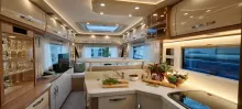 Fahrzeugbild Phoenix 8300 QRSLX  Sonderbau . große Garage Hecksitzgr #2