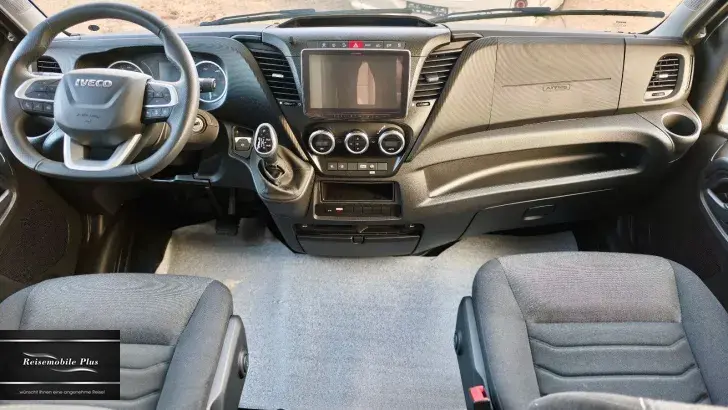 Fahrzeugbild Phoenix 8300 QRSLX  Sonderbau . große Garage Hecksitzgr #16