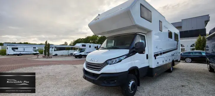 Fahrzeugbild Phoenix 8300 QRSLX  Sonderbau . große Garage Hecksitzgr #18