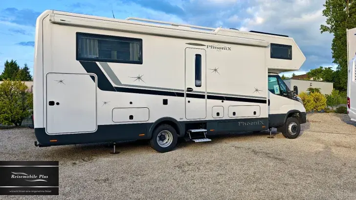 Fahrzeugbild Phoenix 8300 QRSLX  Sonderbau . große Garage Hecksitzgr #19