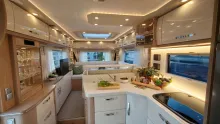 Fahrzeugbild Phoenix 8300 QRSLX  Sonderbau . große Garage Hecksitzgr #20