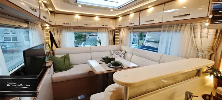 Fahrzeugbild Phoenix 8300 QRSLX  Sonderbau . große Garage Hecksitzgr #22