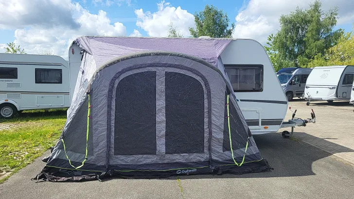 Heckgarage Dethleffs c' joy 410 QL Vorzelt & Autark