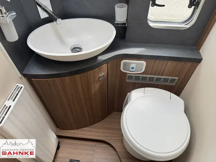 Fahrzeugbild Eura Mobil Integra 760 QB Alde/el.Markise/2xTV/Solar/AHK #18