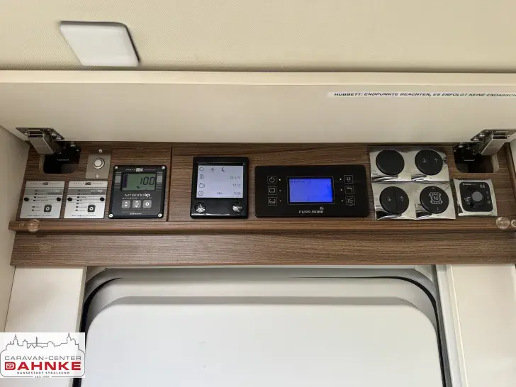 Fahrzeugbild Eura Mobil Integra 760 QB Alde/el.Markise/2xTV/Solar/AHK #24