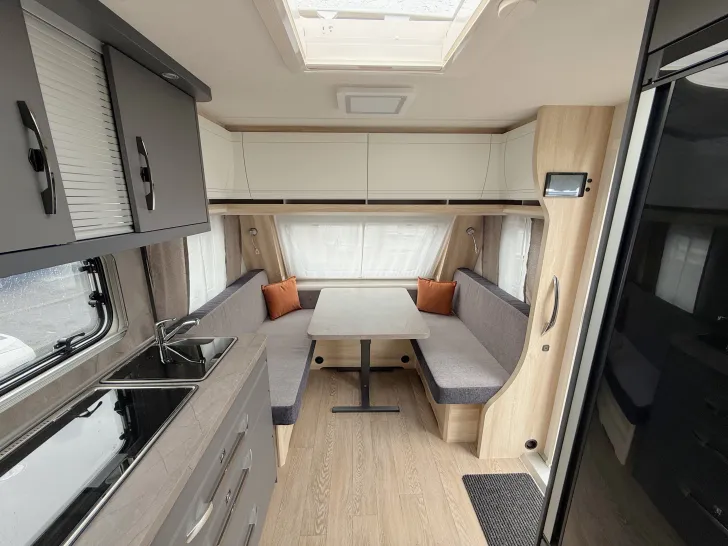 Fahrzeugbild Hobby De Luxe 495 WFB Modell 2026 ausgestellt! #20