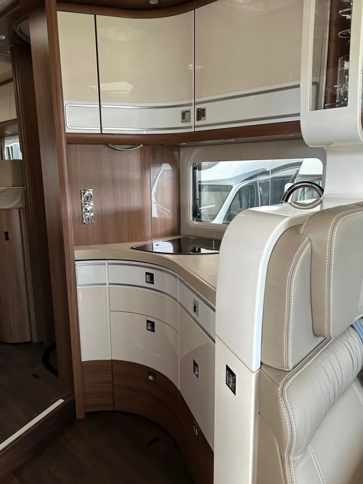 Fahrzeugbild Carthago chic s-plus I 50 LE #13