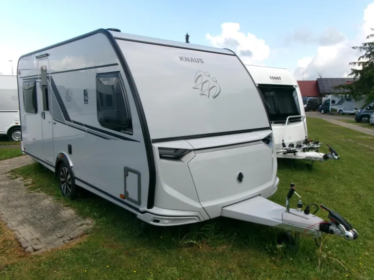 Fahrzeugbild Knaus Südwind BLACK SELECTION 450 FU #1