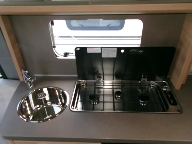 Fahrzeugbild Knaus Südwind BLACK SELECTION 450 FU #6