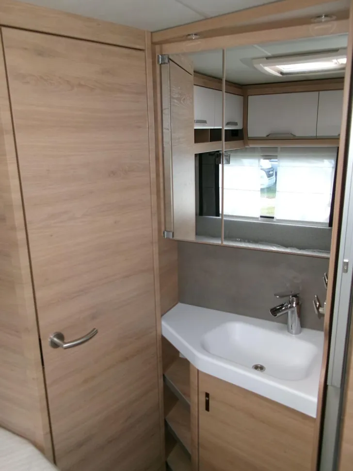 Fahrzeugbild Knaus Südwind BLACK SELECTION 450 FU #11