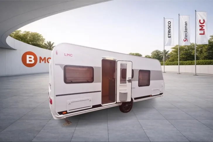 Fahrzeugbild LMC Videro 450 D #2