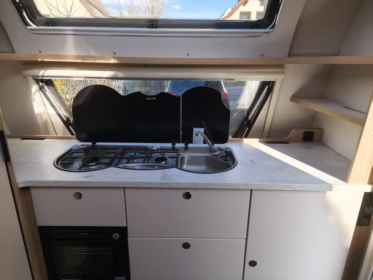 Fahrzeugbild LMC Vivo 580 D Rauch.- und tierfrei #4