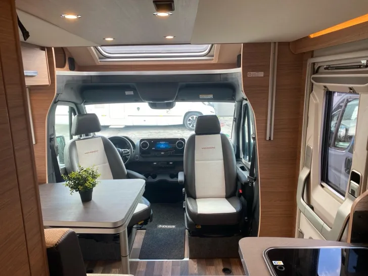 Fahrzeugbild Weinsberg CaraCompact MB EDITION PEPPER 640 MEG Aus 1.Hand #19
