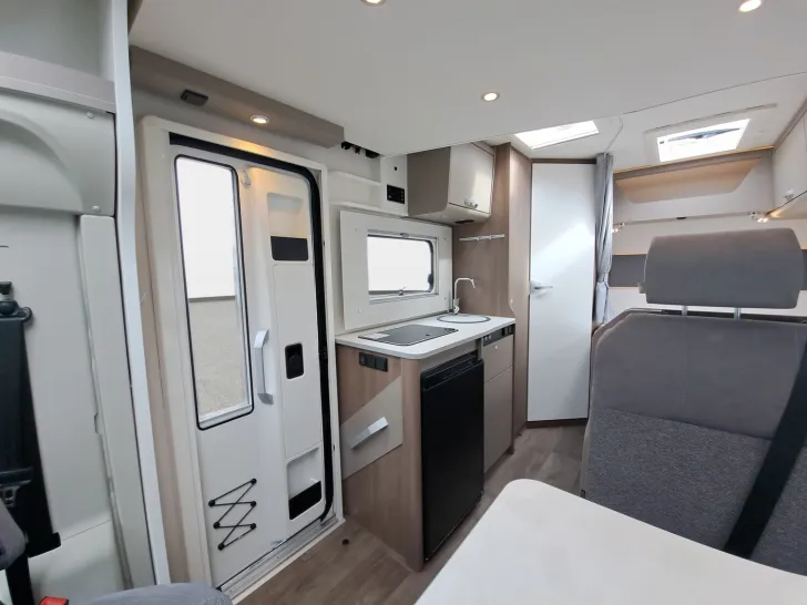 Fahrzeugbild Carado T 135 Pro+, Hubbett, Solar, LTE, TV #10