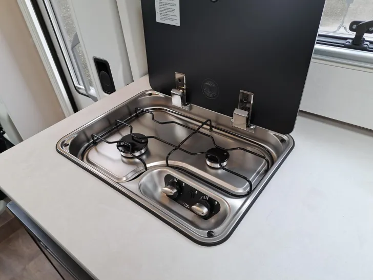 Fahrzeugbild Carado T 135 Pro+ Hubbett, Solar, LTE, TV #12