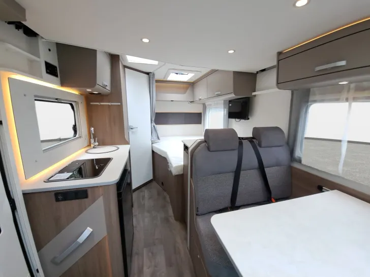 Fahrzeugbild Carado T 135 Pro+, Hubbett, Solar, LTE, TV #9