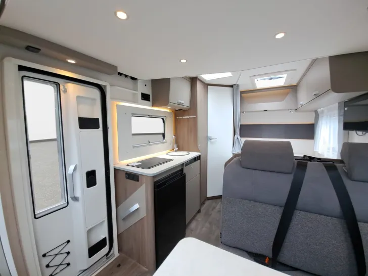 Fahrzeugbild Carado T 135 Pro+, Hubbett, Solar, LTE, TV #10