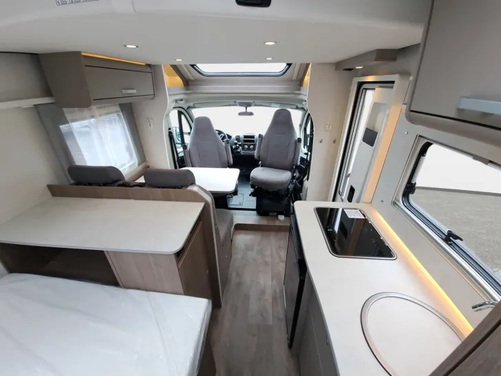 Fahrzeugbild Carado T 135 Pro+, Hubbett, Solar, LTE, TV #12