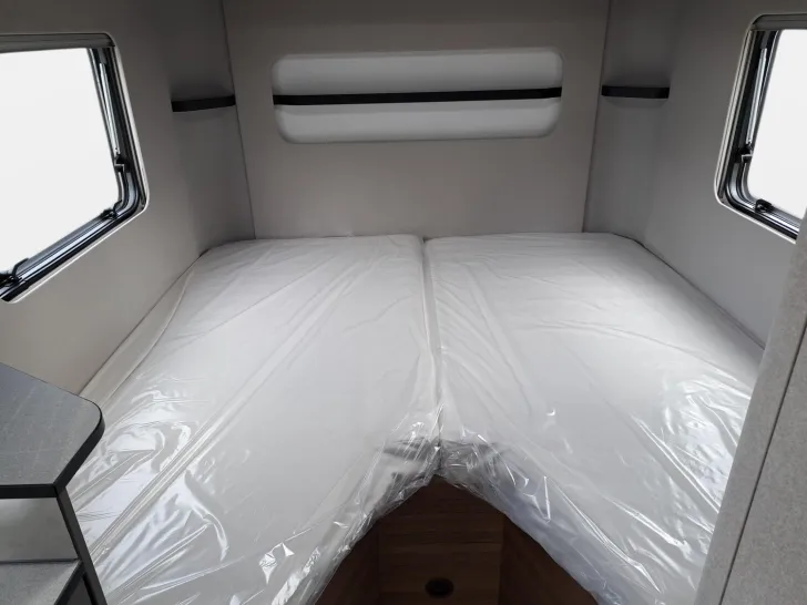 Fahrzeugbild Hymer Eriba Eriba Novaline 442 Movingpaket, Autark, Alufelgen #10
