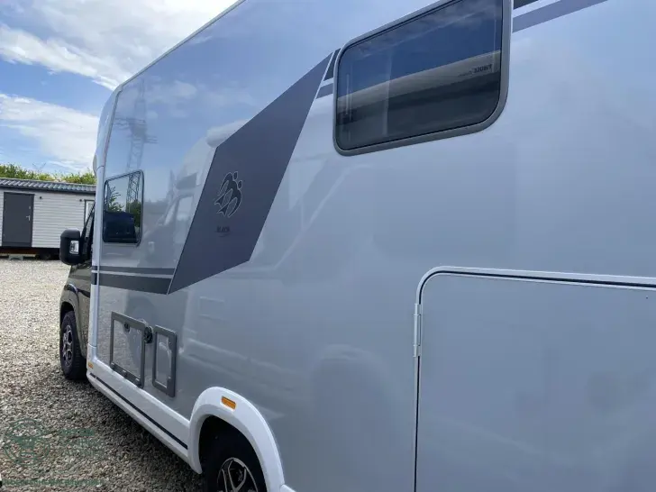 Fahrzeugbild Knaus L!VE WAVE 650 MEG Black Selection 2026 #5