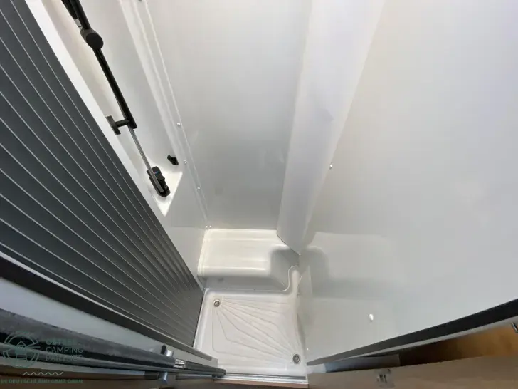 Fahrzeugbild Knaus L!VE WAVE 650 MEG Black Selection 2026 #17