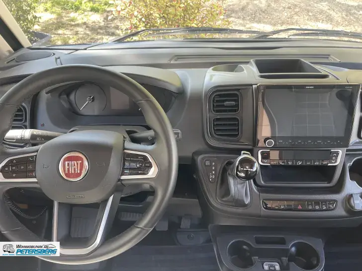 Fahrzeugbild Eura Mobil Integra 890 QB inkl. Vollluftfederung #5