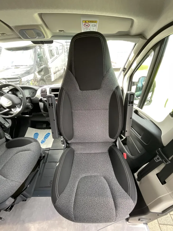 Fahrzeugbild Dethleffs Globetrail Active 600 DS Fiat Dieselheizung #13