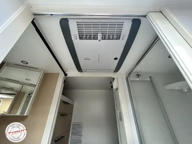 Fahrzeugbild Notin Progress VERA NP 124500€ 1 Hd. Solar Lithium #31