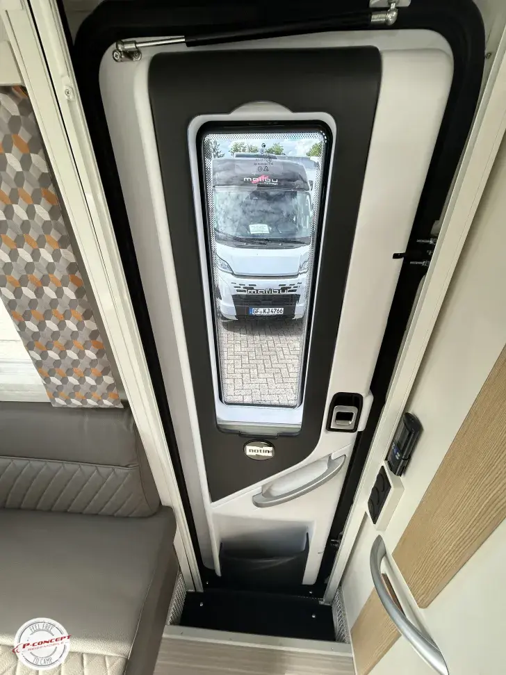 Fahrzeugbild Notin Progress VERA NP 124500€ 1 Hd. Solar Lithium #38