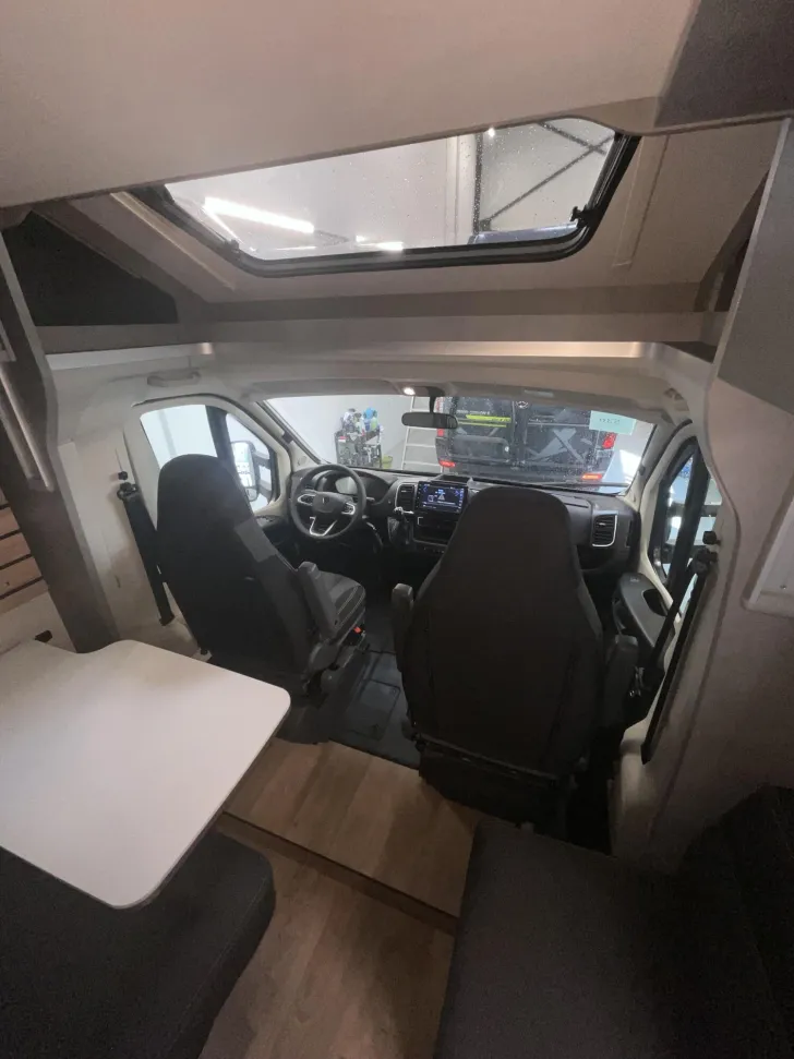 Fahrzeugbild Crosscamp EXPDN 7.0 E Peugeot in 7 Tagen abholbereit! #12