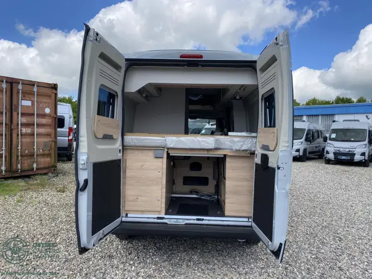 Fahrzeugbild Dethleffs Globetrail 600 DS Fiat - Aufstelldach #9