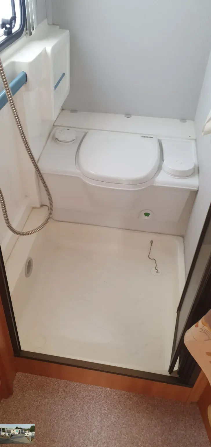 Fahrzeugbild Knaus Azur 500 TF Nr. 10 - Mover, franz. Bett #23