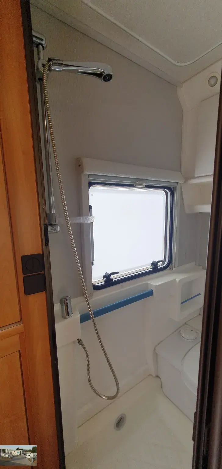 Fahrzeugbild Knaus Azur 500 TF Nr. 10 - Mover, franz. Bett #25