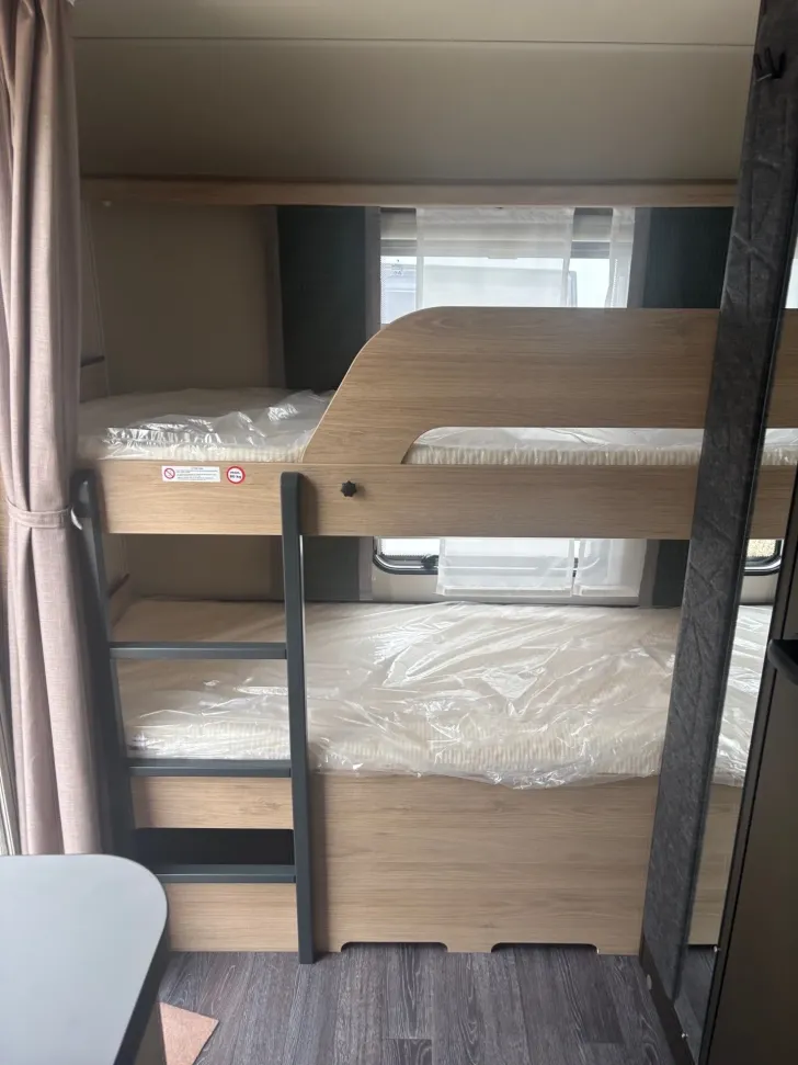 Fahrzeugbild Weinsberg CaraOne 480 QDK *Etagenbett* #10