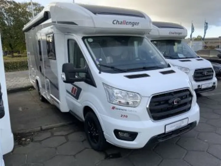 Fahrzeugbild Challenger Teilintegriert 270 Graphite Edition Arctic- + Zubehör Paket #1