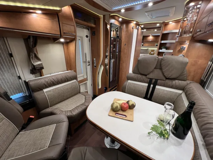 Fahrzeugbild Carthago chic c-line I 4.9 LE (527) #14