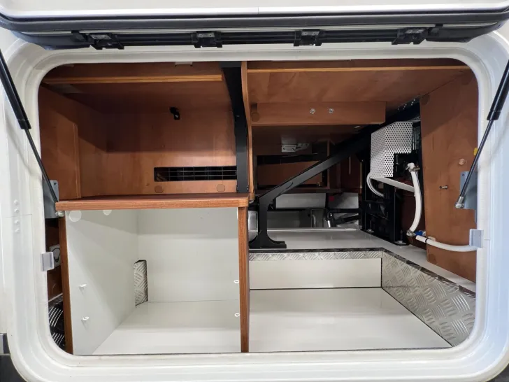 Fahrzeugbild Carthago chic c-line I 4.9 LE (527) #43